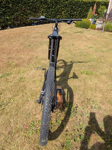 Trek Powerfly FS 4 625 2022 2022 Mountainbike usato, Grigio chiaro — immagine 3 di 12