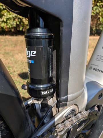Trek Powerfly FS 4 625 2022 2022 Mountainbike usato, Grigio chiaro — immagine 7 di 12