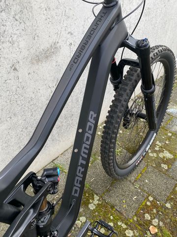 Used Dartmoor Thunderbird Shimano Deore 2024 Mountainbike, Black — image 5 of 12