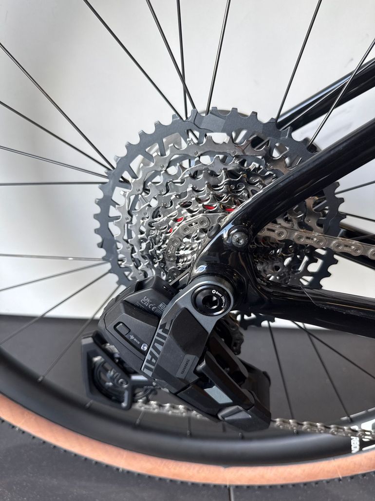 Whistle Kiowa SRAM Rival 2026 Road & Gravel d'occasion — image 3 sur 7