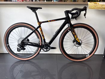 Käytetty Whistle Kiowa SRAM Rival 2026 Road & Gravel