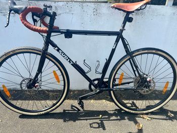 Surly 650b 2024 Road & Gravel d'occasion — image 2 sur 5