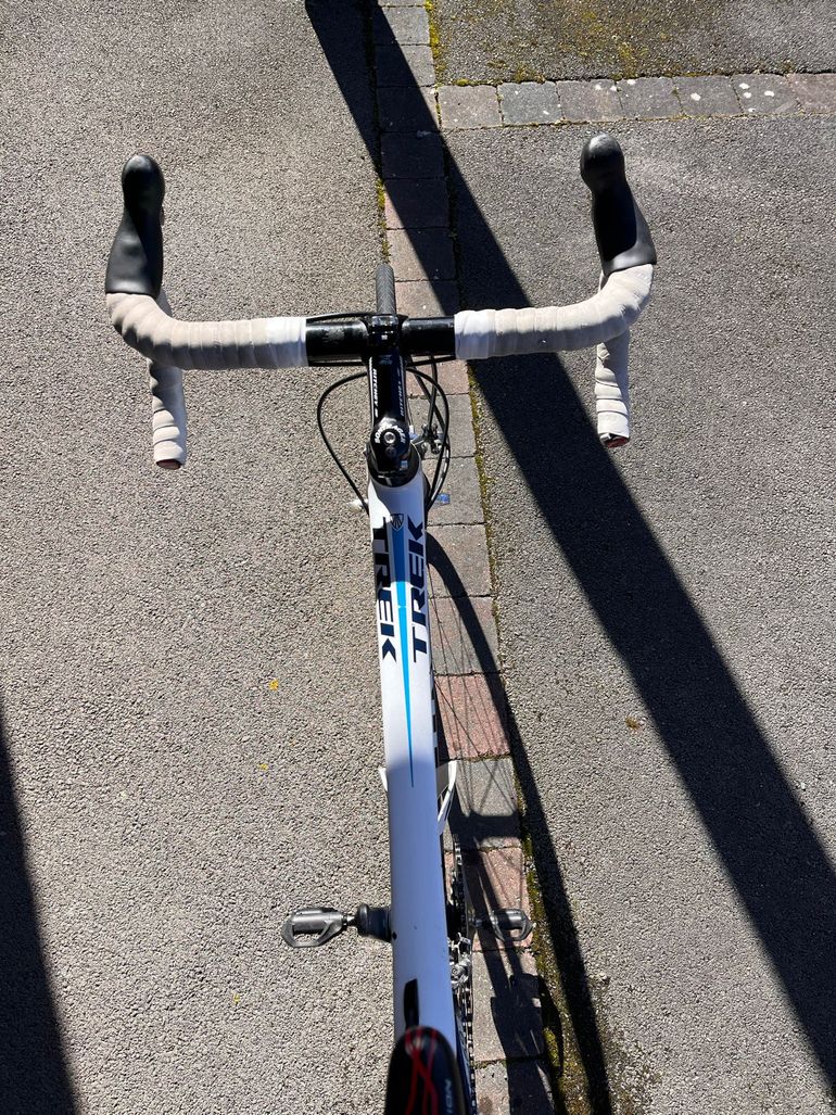Used Trek Madone Shimano Ultegra 2009 Road & Gravel, Blue — image 14 of 15