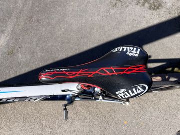 Used Trek Madone Shimano Ultegra (urgent !! ouvert au proposition) 2009 Road & Gravel, Blue — image 13 of 15