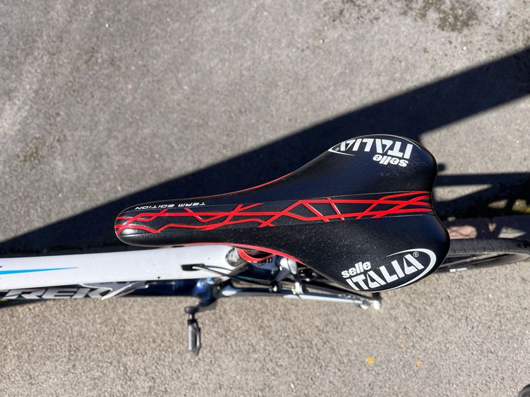 Used Trek Madone Shimano Ultegra 2009 Road & Gravel, Blue — image 13 of 15