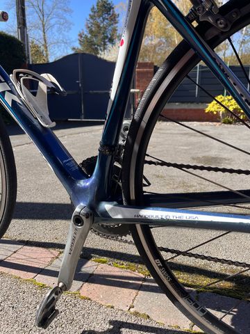 Used Trek Madone Shimano Ultegra (urgent !! ouvert au proposition) 2009 Road & Gravel, Blue — image 9 of 15