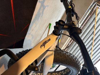 Used Specialized Fatboy 2015 2015 Mountainbike, White, 26 — image 5 of 6