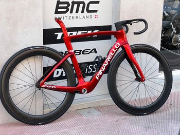 Pinarello F7 SRAM FORCE AXS 2026 Frameset 2026 Road & Gravel d'occasion