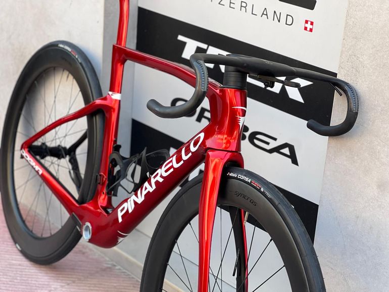 Pinarello F7 SRAM FORCE AXS 2026 Frameset 2026 Road & Gravel d'occasion — image 12 sur 13