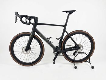 Used Scott Addict SRAM Rival eTap AXS 2024 Road & Gravel