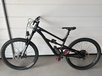 Použité YT Custom SRAM NX Eagle 2022 Mountainbike — obrázek 2 z 6