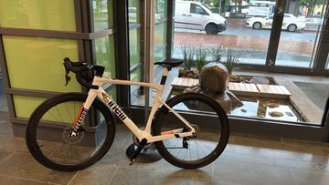 Cinelli Pressure SRAM Rival eTap AXS 2024 Road & Gravel usato