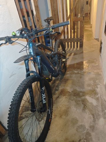Used Swype Freqz 4.0 2024 Mountainbike, Light Gray — image 2 of 4