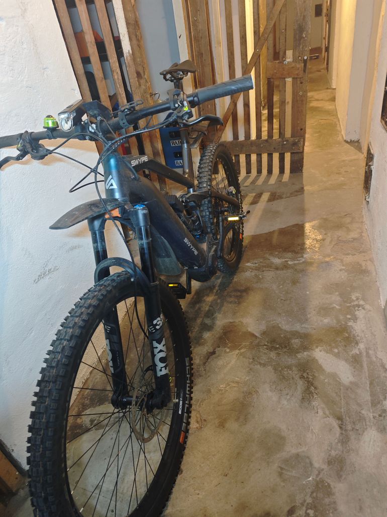 Gebrauchtes Swype Freqz 4.0 2024 Mountainbike, Hellgrau — Bild 2 von 4