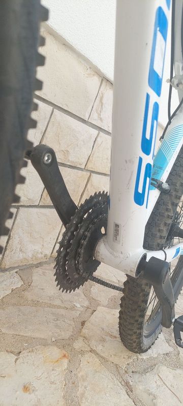 Kross Lea Shimano Acera 2023 Mountainbike usato, Blu — immagine 19 di 23