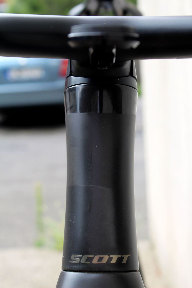 Used Scott Addict RC15 2023 2023 Road & Gravel, Black — image 4 of 17