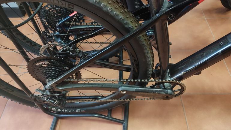 Tweedehands Trek Procaliber Shimano Deore XT 2023 Mountainbike — afbeelding 3 van 6
