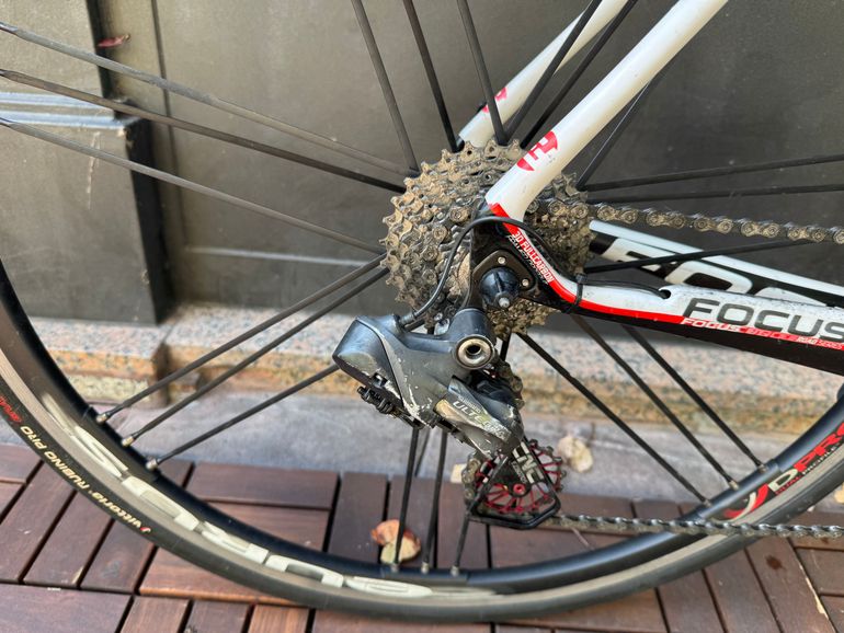 Used Focus Pro 2013 2013 Road & Gravel, White — image 4 of 8
