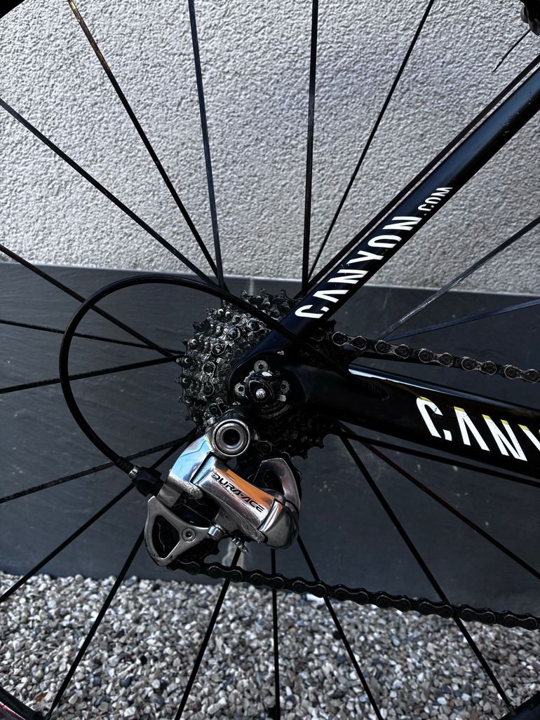 Used Canyon Aeroad Shimano Dura Ace 2014 Road & Gravel, Black — image 3 of 5