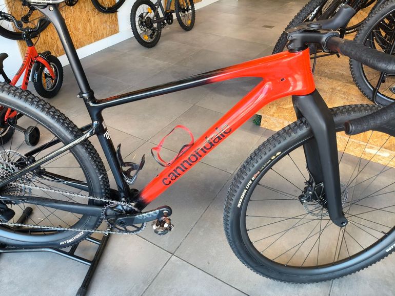 Käytetty Cannondale SRAM Apex 2024 Road & Gravel — kuva 2 / 3