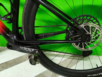 Used Cannondale SRAM Apex 2024 Road & Gravel, Red — image 10 of 13