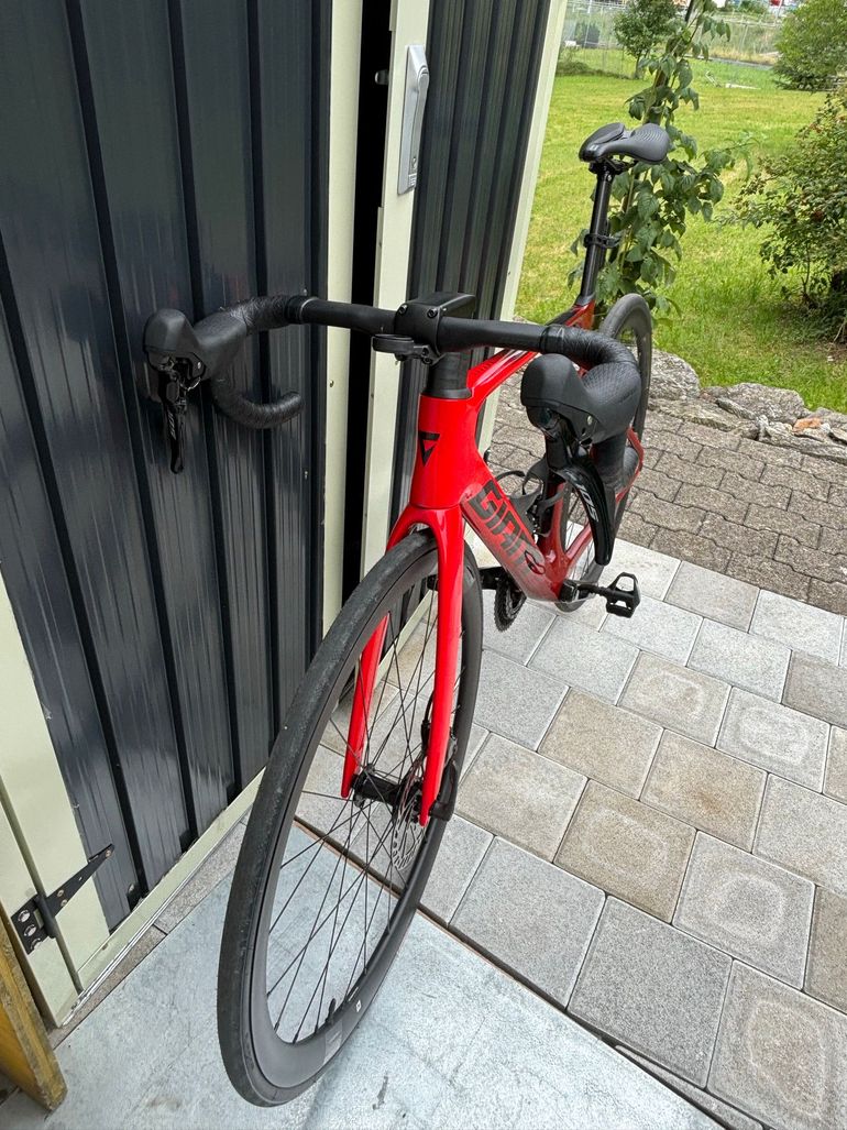 Giant Propel Advanced 2 2024 2024 Road & Gravel de segunda mano, Rojo — imagen 5 de 19