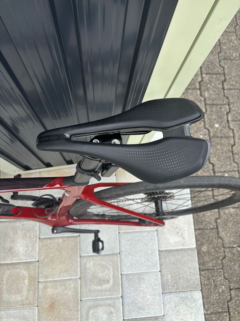 Giant Propel Advanced 2 2024 2024 Road & Gravel de segunda mano, Rojo — imagen 10 de 19