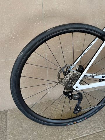 Trek Émonda SL 5 2024 2024 Road & Gravel usato, Bianco — immagine 3 di 10