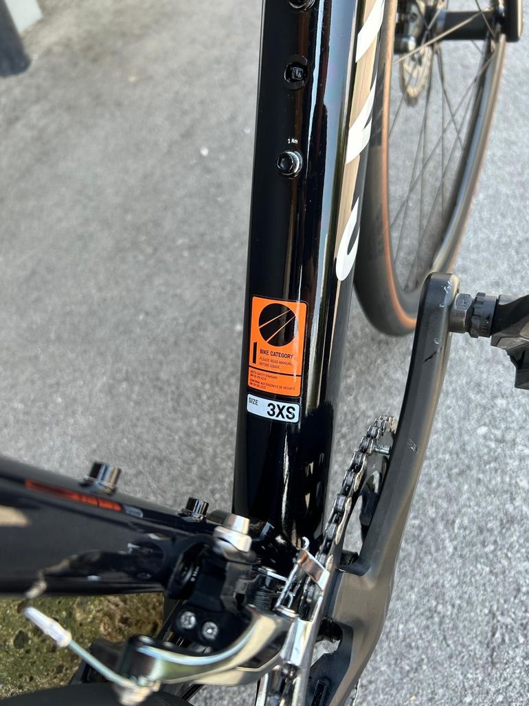 Brugt Canyon Endurace Young Hero 2026 2026 Road & Gravel — billede 5 af 11