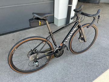 Canyon Endurace Young Hero 2026 2026 Road & Gravel usato, Nero — immagine 9 di 11