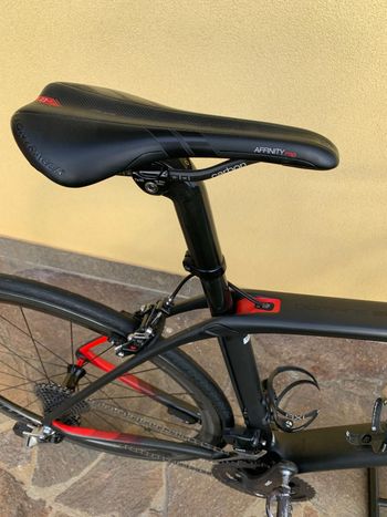 Gebrauchtes Trek Domane SRL 9 ETap 2017 Road & Gravel, Schwarz — Bild 9 von 9