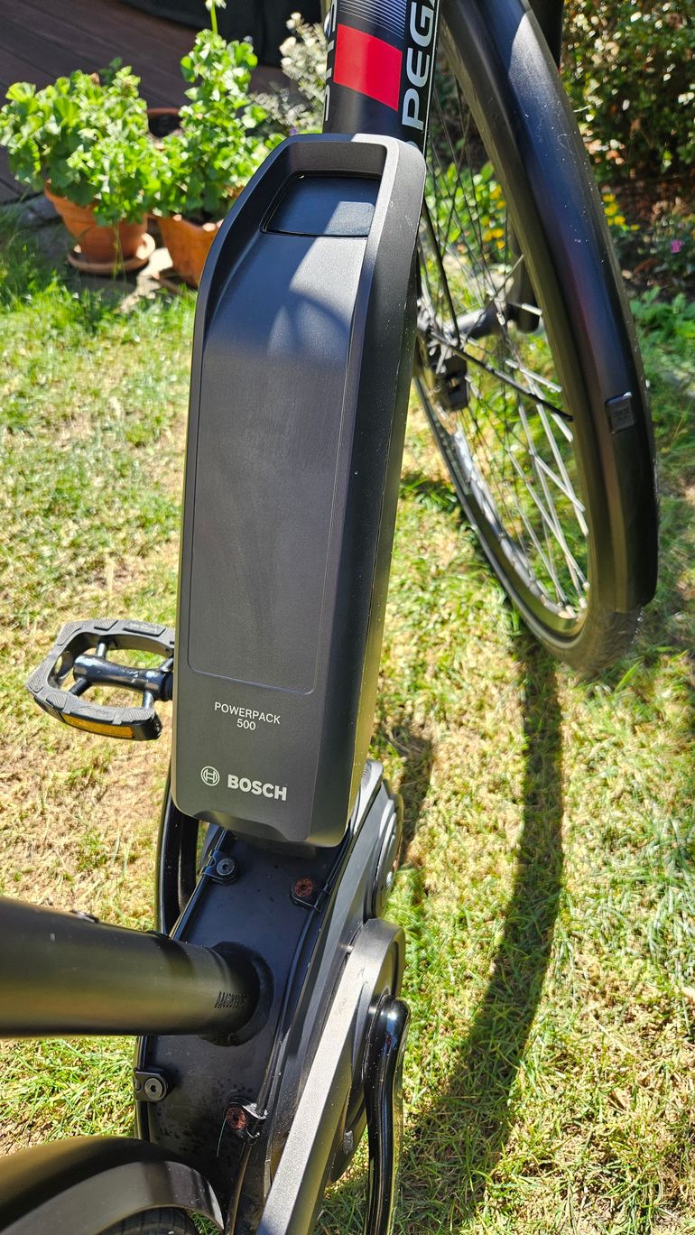 Used Pegasus Premio E10 2015 2015 Urban, Black — image 6 of 7