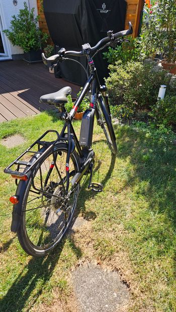 Used Pegasus Premio E10 2015 2015 Urban, Black — image 3 of 7