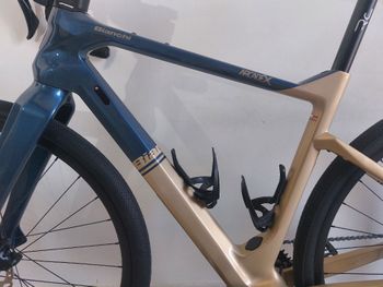 Použité Bianchi Arcadex Shimano GRX 2023 Road & Gravel — obrázek 20 z 23