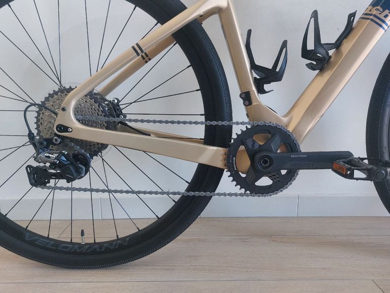 Použité Bianchi Arcadex Shimano GRX 2023 Road & Gravel — obrázek 7 z 23
