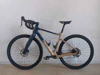 Použité Bianchi Arcadex Shimano GRX 2023 Road & Gravel — obrázek 2 z 23