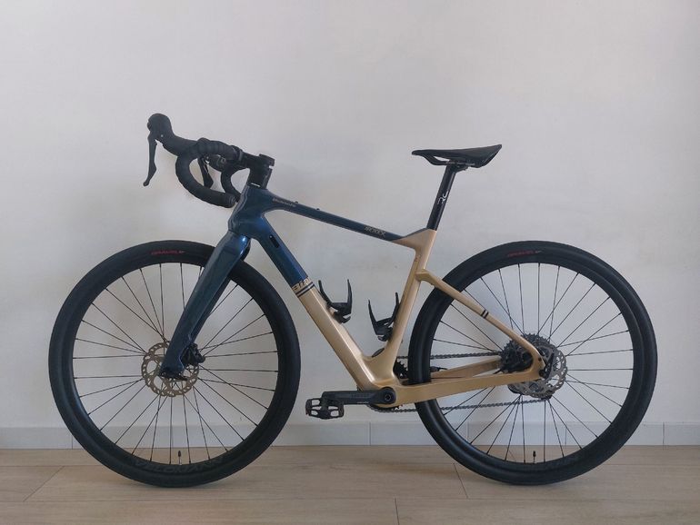 Použité Bianchi Arcadex Shimano GRX 2023 Road & Gravel — obrázek 2 z 23