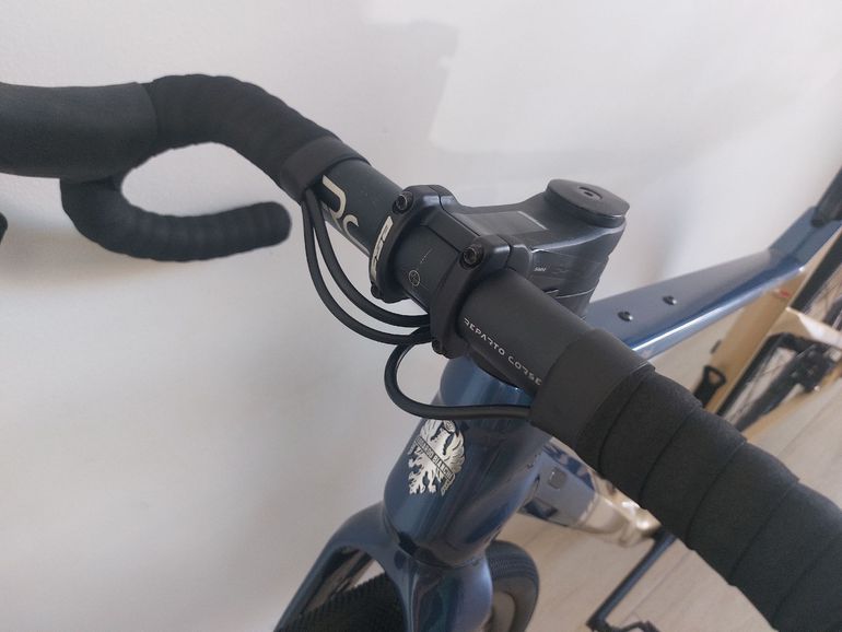 Použité Bianchi Arcadex Shimano GRX 2023 Road & Gravel — obrázek 22 z 23