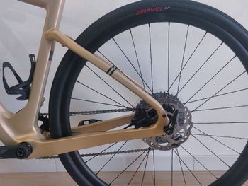 Použité Bianchi Arcadex Shimano GRX 2023 Road & Gravel — obrázek 18 z 23