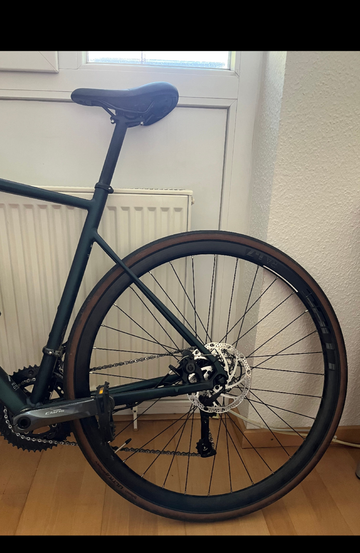 Used CUBE ATTAIN 2024 2024 Road & Gravel, Black — image 3 of 3