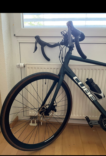 Used CUBE ATTAIN 2024 2024 Road & Gravel, Black — image 2 of 3