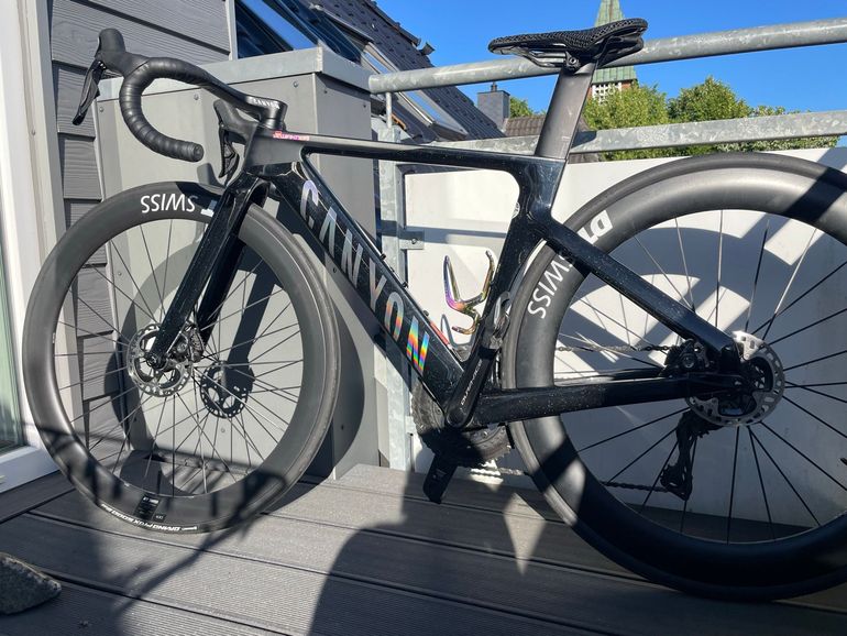 Brugt Canyon Aeroad CFR Cosmos 2023 2023 Road & Gravel — billede 2 af 5