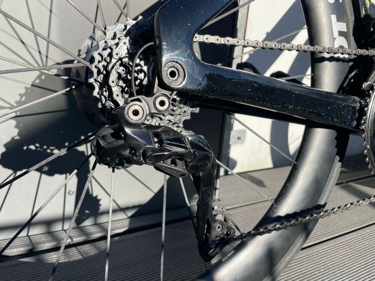 Brugt Canyon Aeroad CFR Cosmos 2023 2023 Road & Gravel — billede 4 af 5