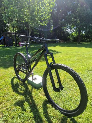 Dartmoor BLACKBIRD INTRO 29 2026 2026 Mountainbike usato, Nero — immagine 3 di 7