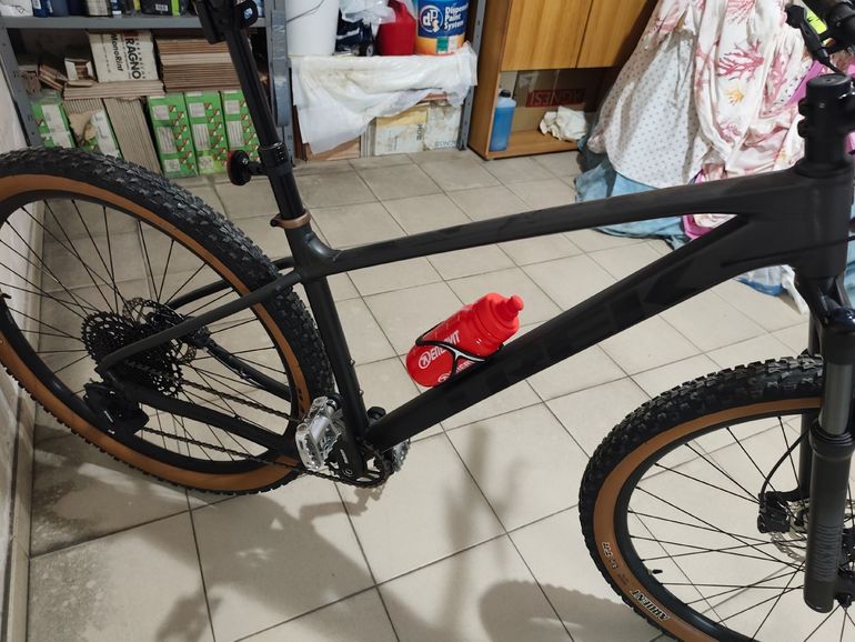 Used Trek procaliber Custom SRAM XX1 Eagle AXS 2024 Mountainbike, Light Gray — image 30 of 34