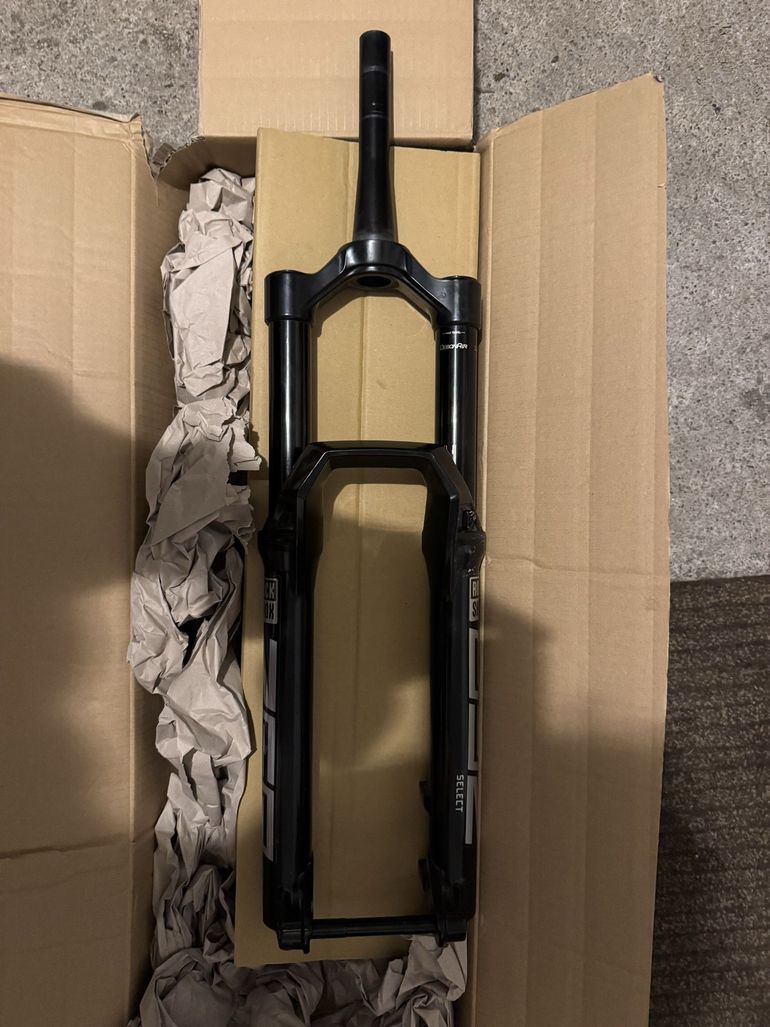 Tweedehands Santa Cruz Megatower SRAM NX Eagle 2023 2023 Mountainbike — afbeelding 12 van 17