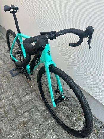 Brugt Bianchi Impulso COMP GRX 610 disc 2025 2025 Road & Gravel — billede 6 af 7