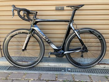 Used Giant Propel Advanced 0 2017 2017 Road & Gravel, Black — image 8 of 15