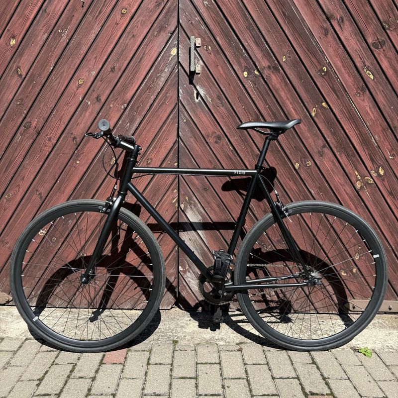 Käytetty 6KU Custom 2024 Urban & Touring