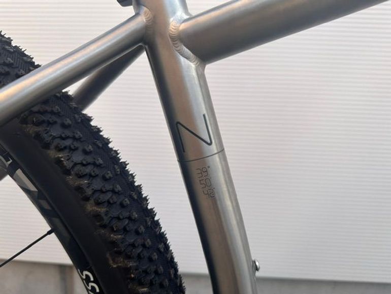 J Guillem Tomir 2023 Mountainbike d'occasion — image 3 sur 12